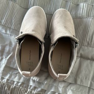 Shoe boot Time and Tru